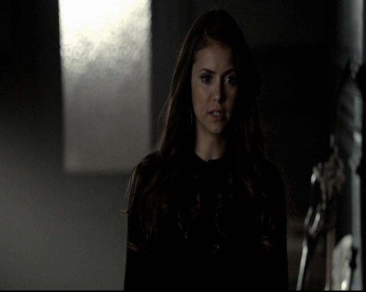 VampireDiariesWorld-dot-org_5x16WhileYouWereSleeping0156.jpg