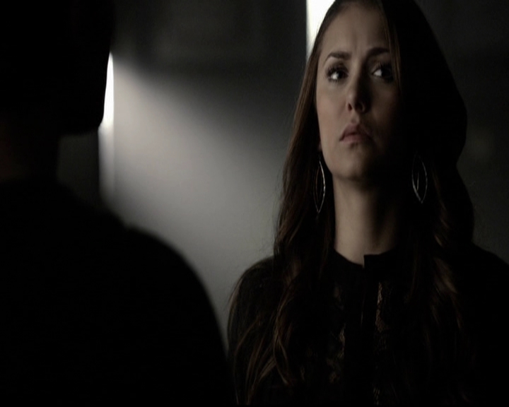 VampireDiariesWorld-dot-org_5x16WhileYouWereSleeping0168.jpg