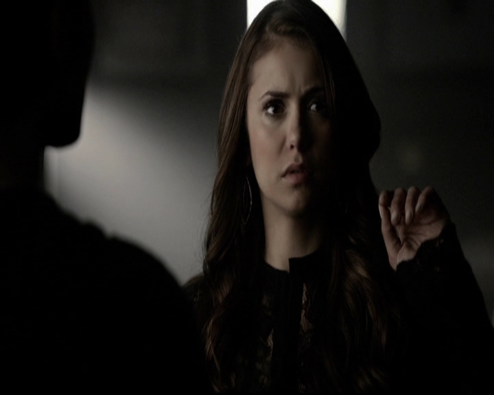 VampireDiariesWorld-dot-org_5x16WhileYouWereSleeping0170.jpg