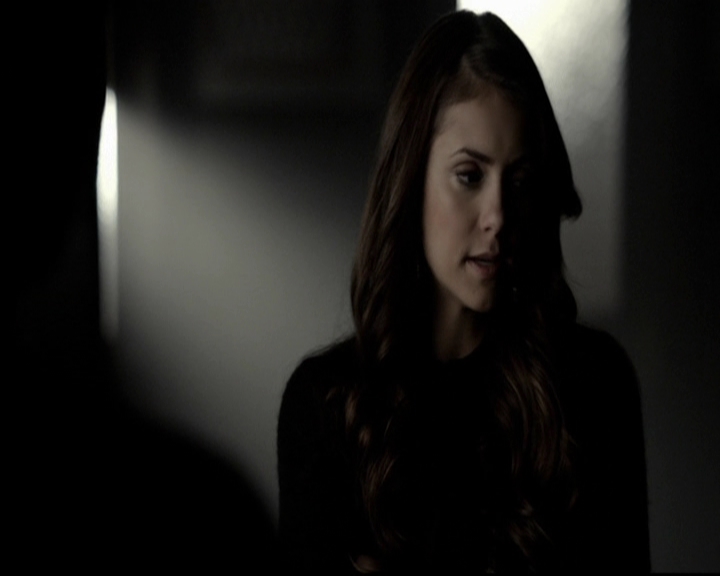 VampireDiariesWorld-dot-org_5x16WhileYouWereSleeping0211.jpg