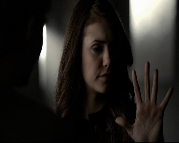 VampireDiariesWorld-dot-org_5x16WhileYouWereSleeping0229.jpg