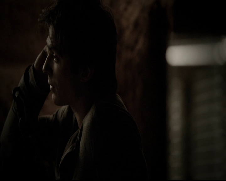 VampireDiariesWorld-dot-org_5x16WhileYouWereSleeping0347.jpg