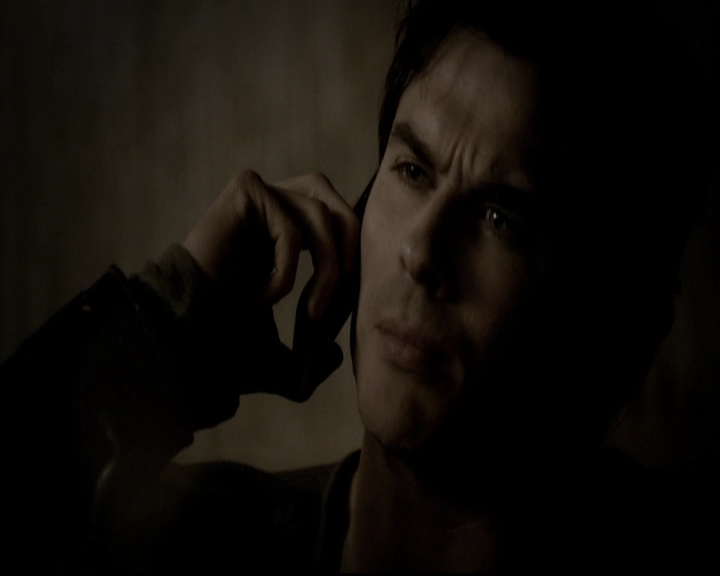 VampireDiariesWorld-dot-org_5x16WhileYouWereSleeping0365.jpg