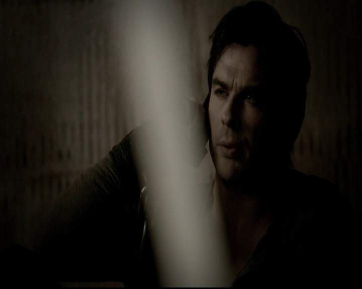 VampireDiariesWorld-dot-org_5x16WhileYouWereSleeping0393.jpg