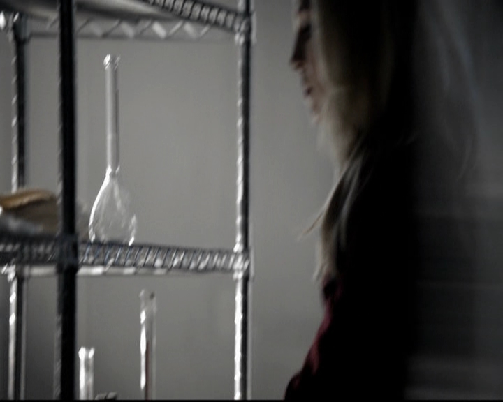 VampireDiariesWorld-dot-org_5x16WhileYouWereSleeping0443.jpg