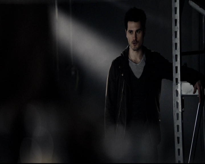 VampireDiariesWorld-dot-org_5x16WhileYouWereSleeping0457.jpg