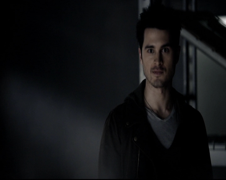 VampireDiariesWorld-dot-org_5x16WhileYouWereSleeping0466.jpg