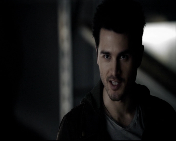 VampireDiariesWorld-dot-org_5x16WhileYouWereSleeping0489.jpg