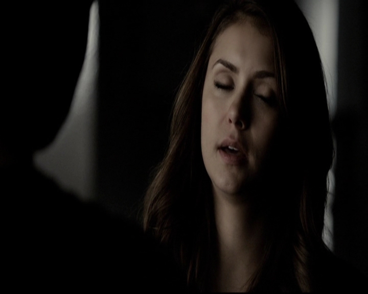 VampireDiariesWorld-dot-org_5x16WhileYouWereSleeping0588.jpg