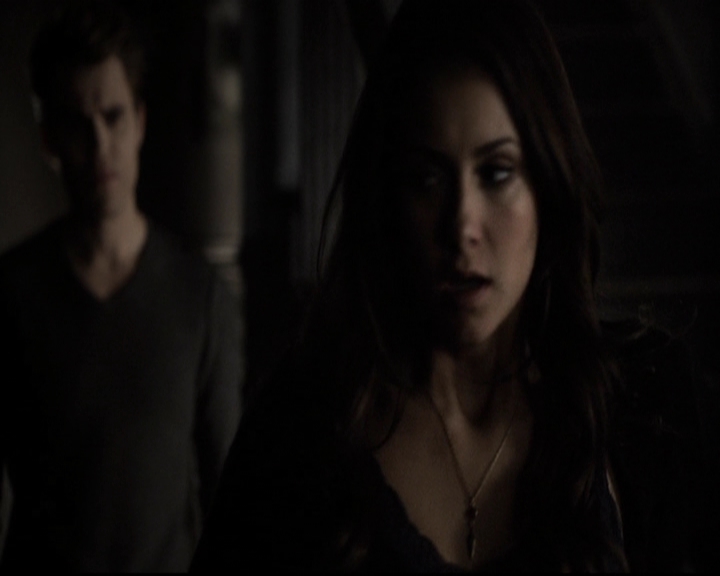 VampireDiariesWorld-dot-org_5x16WhileYouWereSleeping0618.jpg