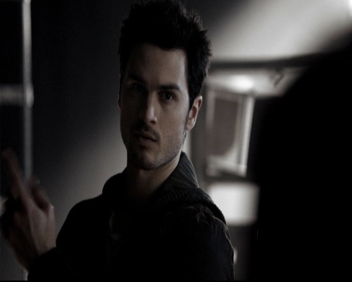 VampireDiariesWorld-dot-org_5x16WhileYouWereSleeping0661.jpg