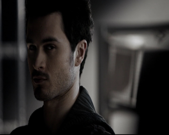 VampireDiariesWorld-dot-org_5x16WhileYouWereSleeping0668.jpg