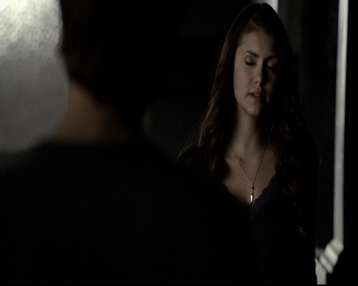 VampireDiariesWorld-dot-org_5x16WhileYouWereSleeping0703.jpg