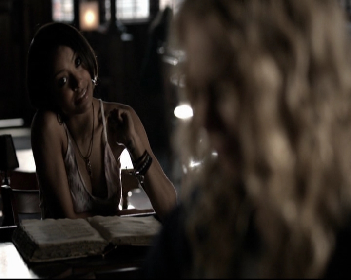 VampireDiariesWorld-dot-org_5x16WhileYouWereSleeping0781.jpg