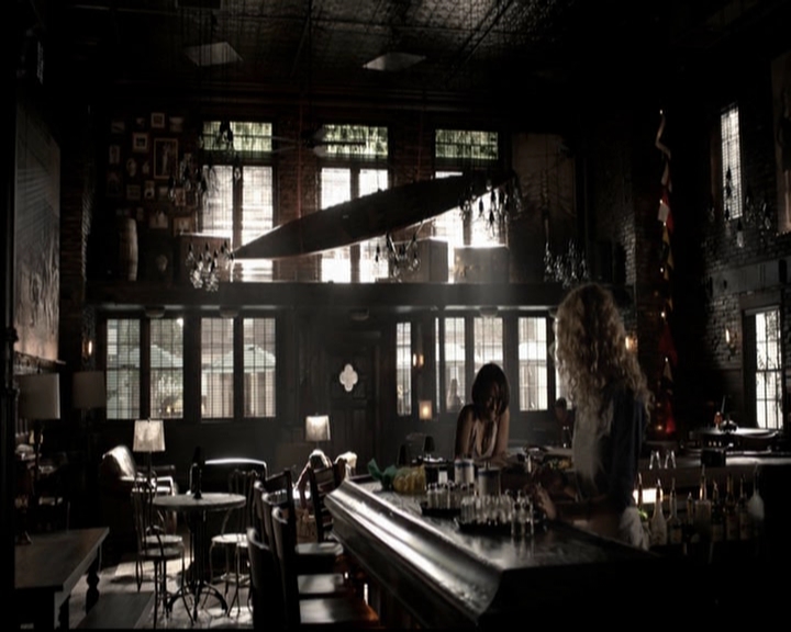 VampireDiariesWorld-dot-org_5x16WhileYouWereSleeping0785.jpg