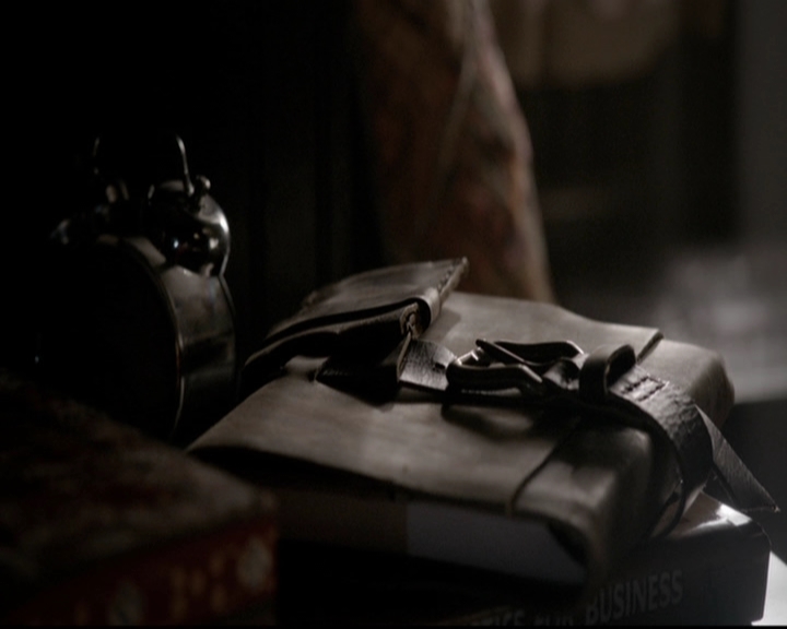 VampireDiariesWorld-dot-org_5x16WhileYouWereSleeping0838.jpg