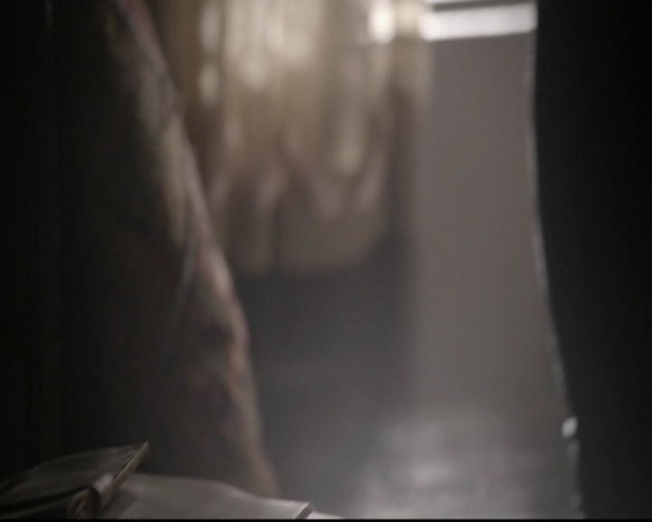 VampireDiariesWorld-dot-org_5x16WhileYouWereSleeping0840.jpg