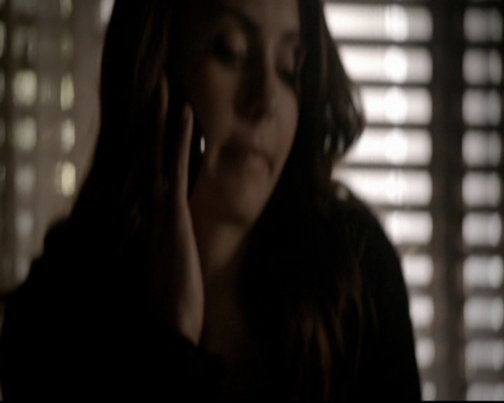 VampireDiariesWorld-dot-org_5x16WhileYouWereSleeping0842.jpg