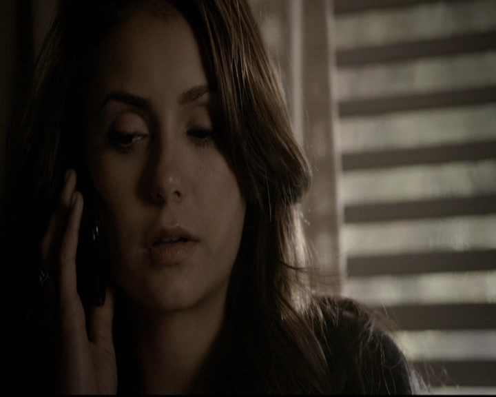 VampireDiariesWorld-dot-org_5x16WhileYouWereSleeping0857.jpg