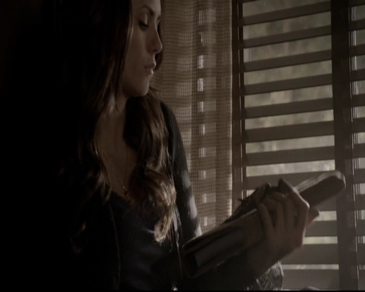 VampireDiariesWorld-dot-org_5x16WhileYouWereSleeping0878.jpg