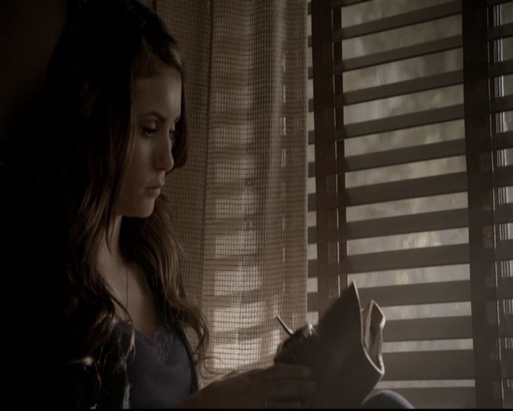 VampireDiariesWorld-dot-org_5x16WhileYouWereSleeping0881.jpg