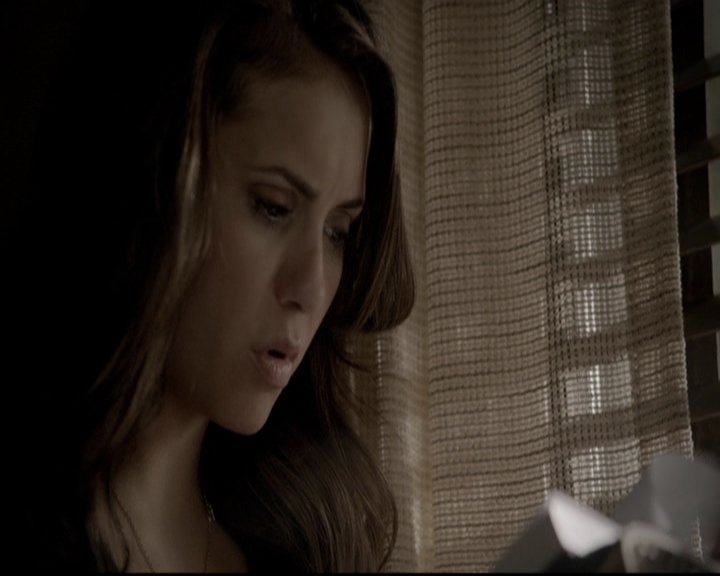 VampireDiariesWorld-dot-org_5x16WhileYouWereSleeping0895.jpg