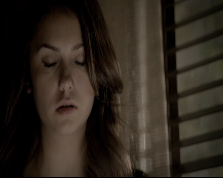 VampireDiariesWorld-dot-org_5x16WhileYouWereSleeping0906.jpg