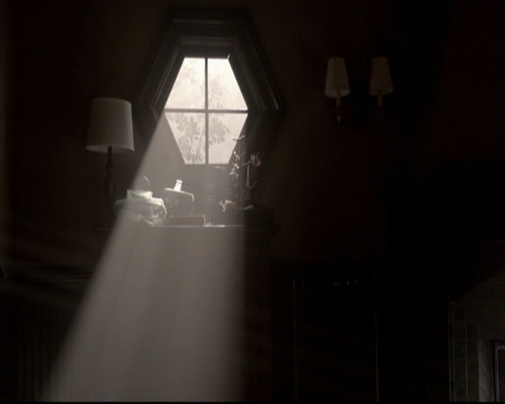 VampireDiariesWorld-dot-org_5x16WhileYouWereSleeping0908.jpg