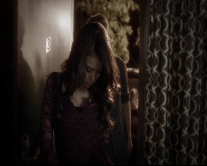 VampireDiariesWorld-dot-org_5x16WhileYouWereSleeping0912.jpg