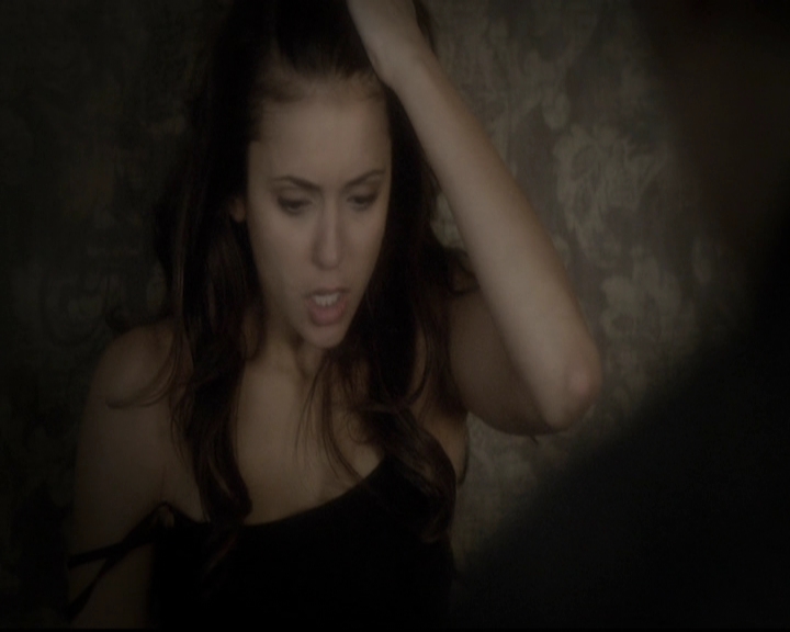 VampireDiariesWorld-dot-org_5x16WhileYouWereSleeping0986.jpg