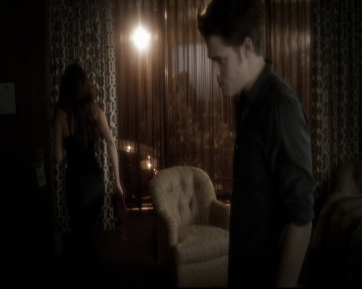 VampireDiariesWorld-dot-org_5x16WhileYouWereSleeping0998.jpg