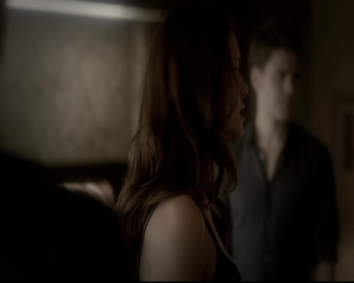 VampireDiariesWorld-dot-org_5x16WhileYouWereSleeping1016.jpg