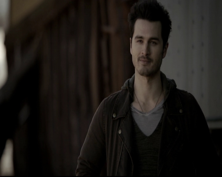 VampireDiariesWorld-dot-org_5x16WhileYouWereSleeping1079.jpg