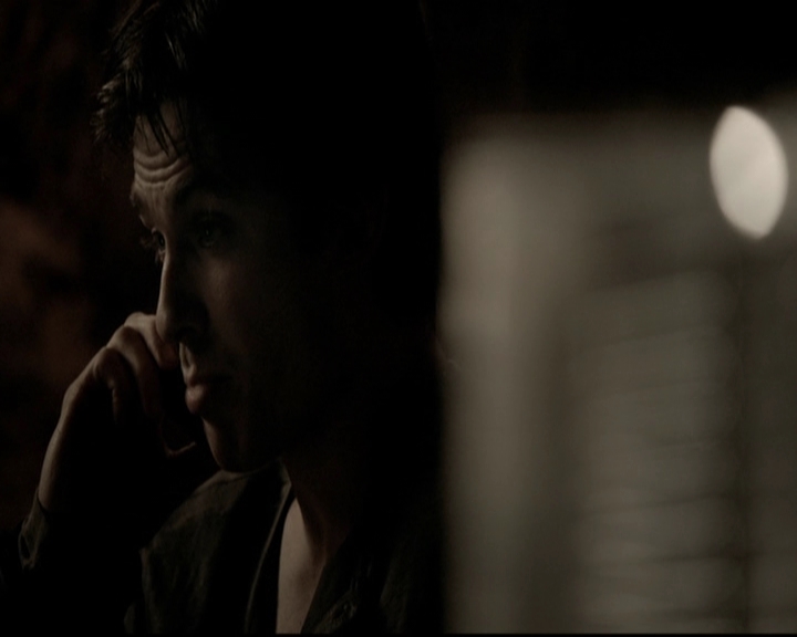 VampireDiariesWorld-dot-org_5x16WhileYouWereSleeping1196.jpg