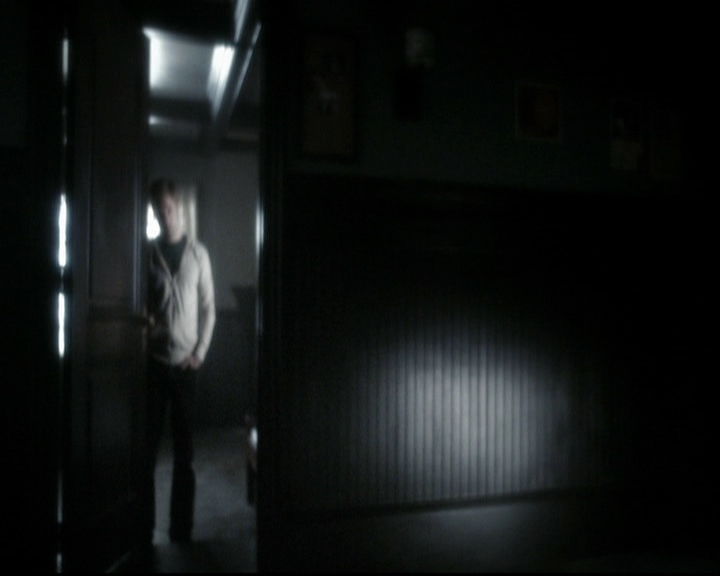 VampireDiariesWorld-dot-org_5x16WhileYouWereSleeping1336.jpg