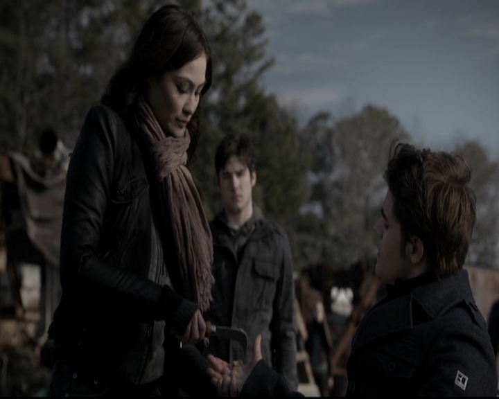 VampireDiariesWorld-dot-org_5x16WhileYouWereSleeping1688.jpg