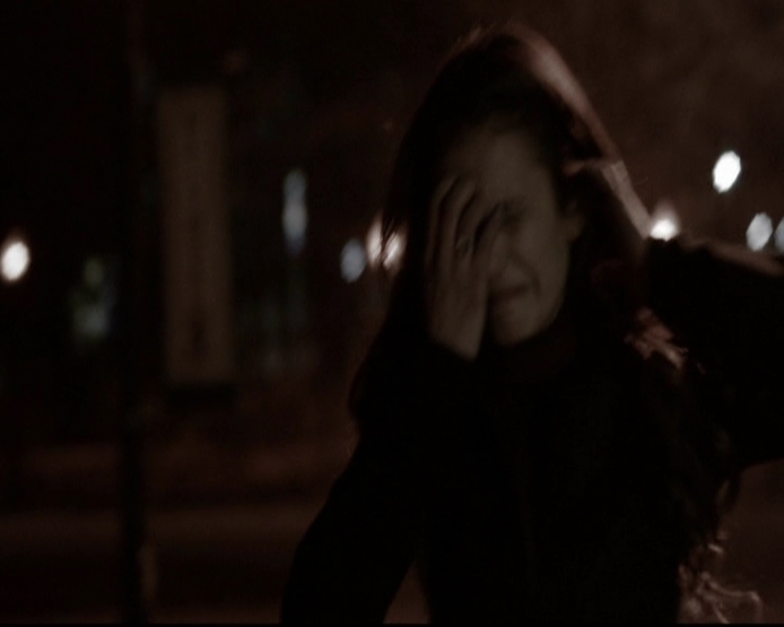 VampireDiariesWorld-dot-org_5x16WhileYouWereSleeping1889.jpg