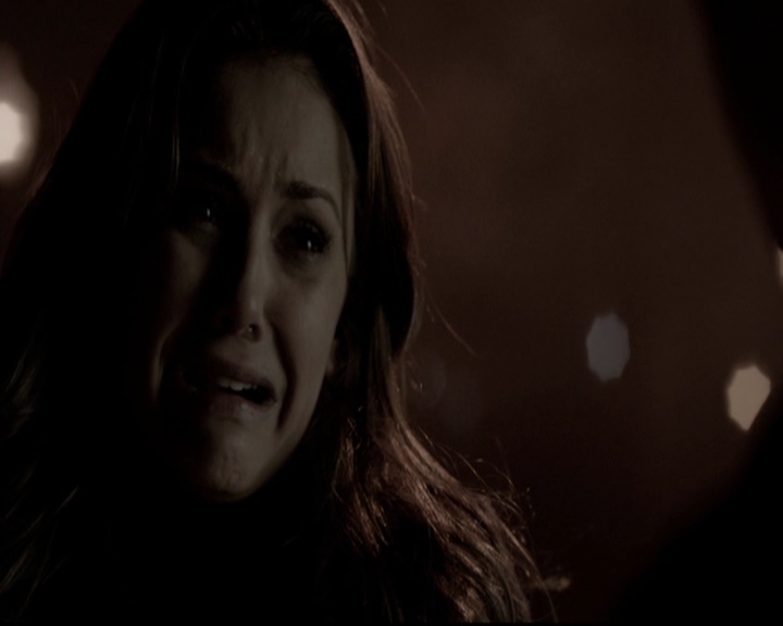 VampireDiariesWorld-dot-org_5x16WhileYouWereSleeping1972.jpg