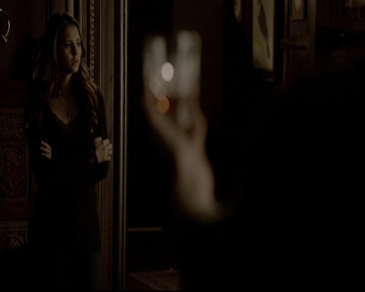 VampireDiariesWorld-dot-org_5x16WhileYouWereSleeping2197.jpg