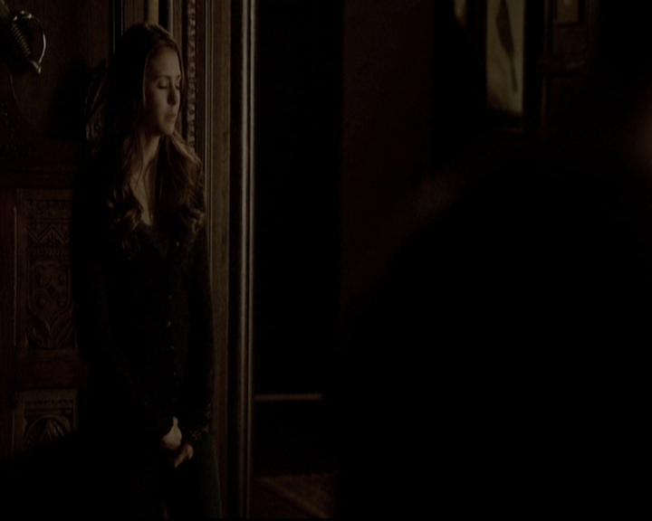 VampireDiariesWorld-dot-org_5x16WhileYouWereSleeping2225.jpg