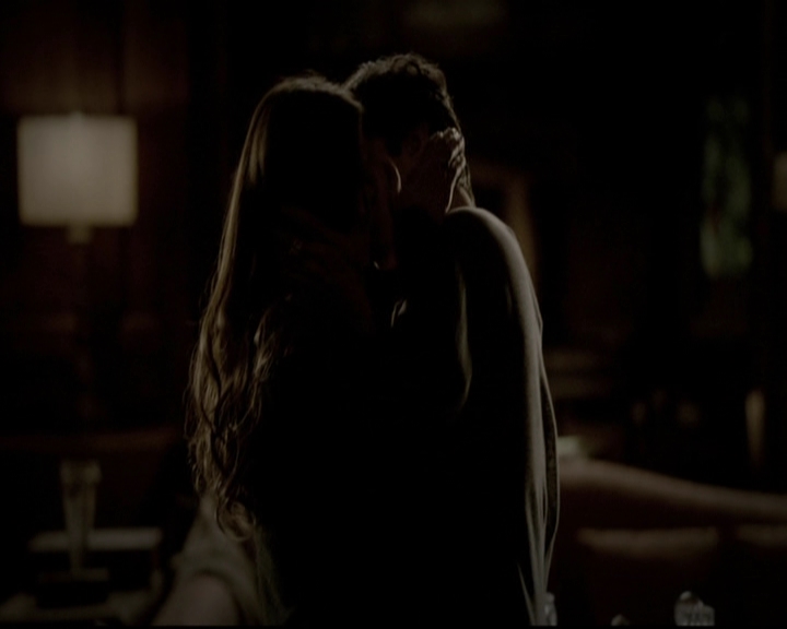 VampireDiariesWorld-dot-org_5x16WhileYouWereSleeping2294.jpg