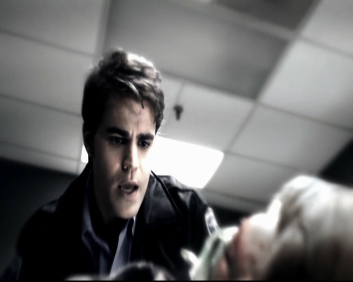 VampireDiariesWorld-dot-org_5x17RescueMe0047.jpg