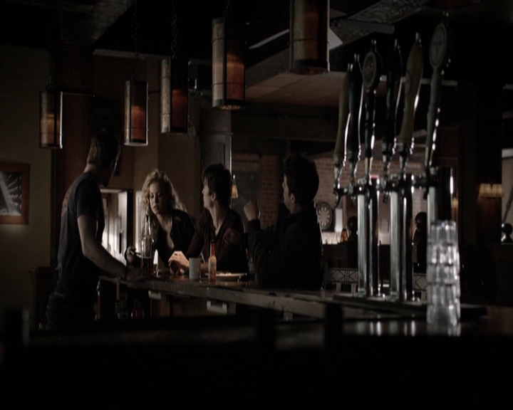 VampireDiariesWorld-dot-org_5x17RescueMe0322.jpg