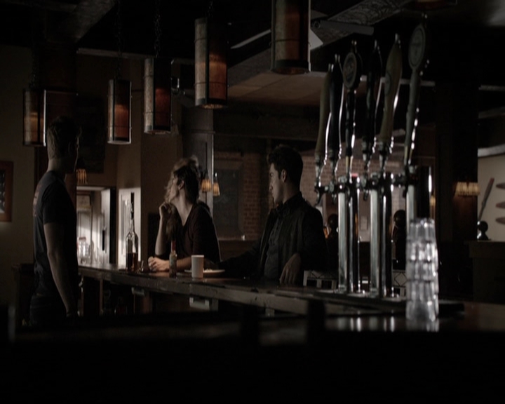 VampireDiariesWorld-dot-org_5x17RescueMe0334.jpg