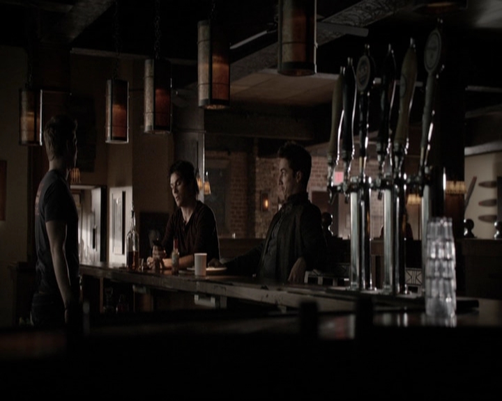 VampireDiariesWorld-dot-org_5x17RescueMe0340.jpg