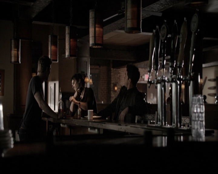 VampireDiariesWorld-dot-org_5x17RescueMe0343.jpg