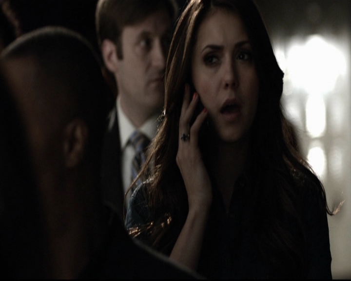 VampireDiariesWorld-dot-org_5x17RescueMe0401.jpg