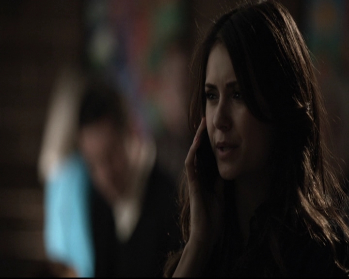 VampireDiariesWorld-dot-org_5x17RescueMe0406.jpg