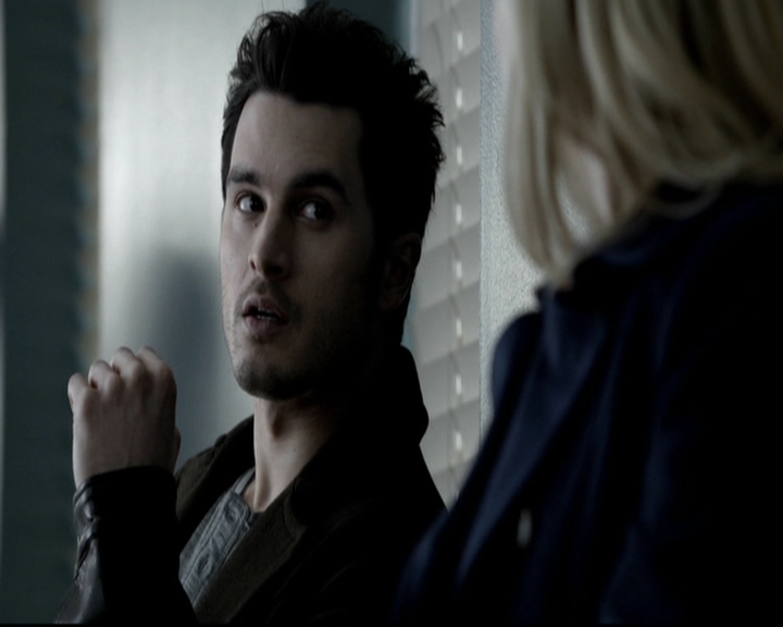 VampireDiariesWorld-dot-org_5x17RescueMe0460.jpg