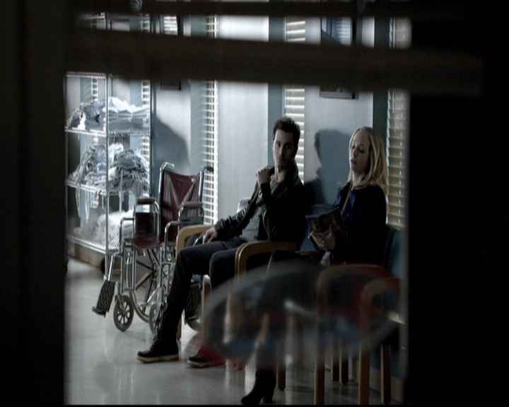 VampireDiariesWorld-dot-org_5x17RescueMe0467.jpg